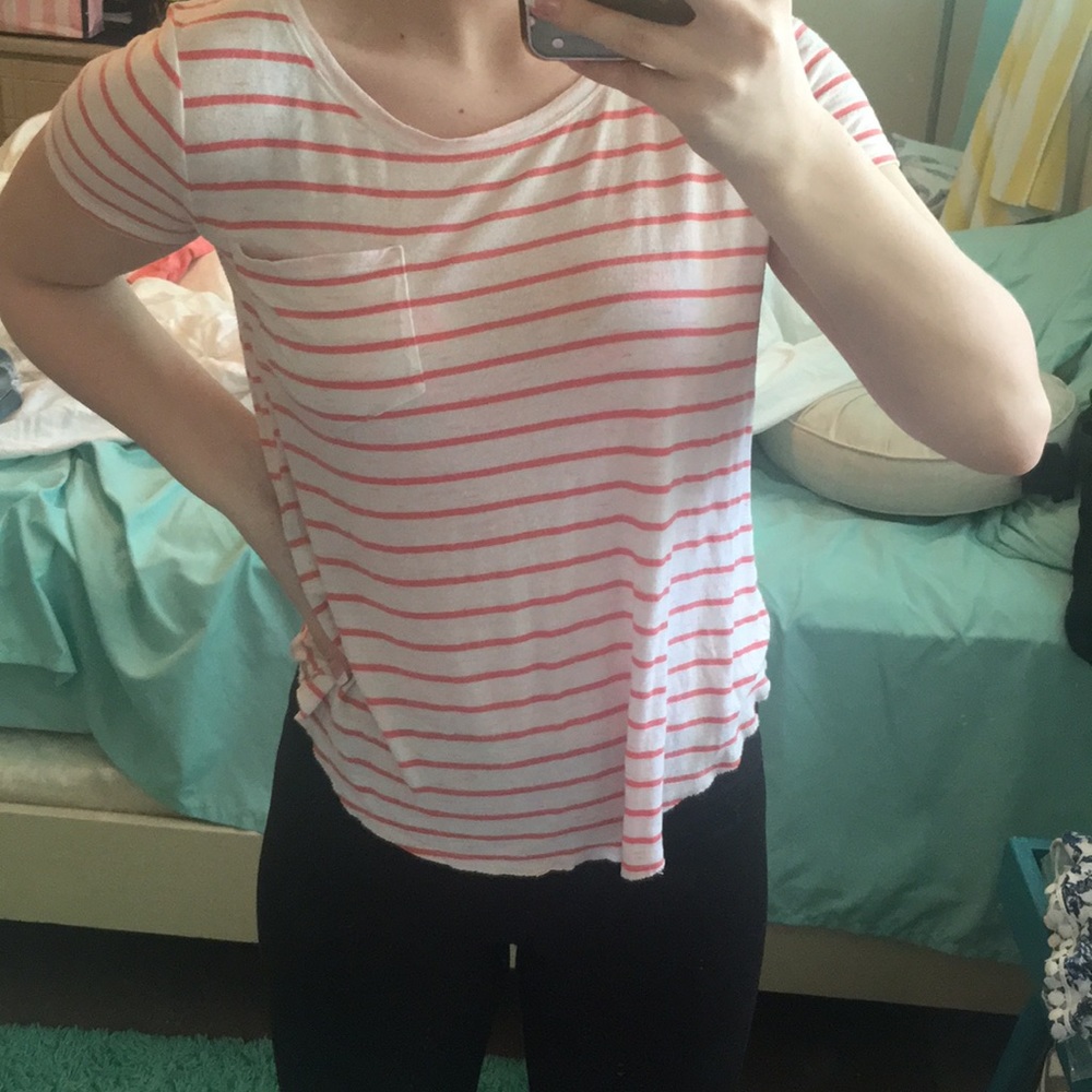 Hollister V-neck